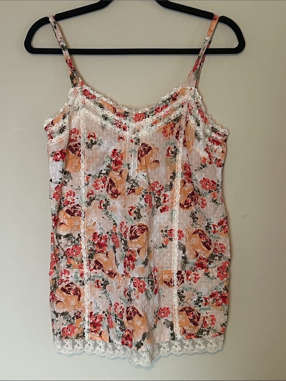 dressbarn White Floral Lace-Trim Camisole with Peach Roses